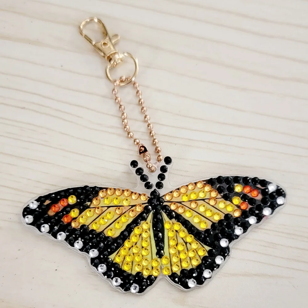 Butterfly Keychain - Picture 2 of 3